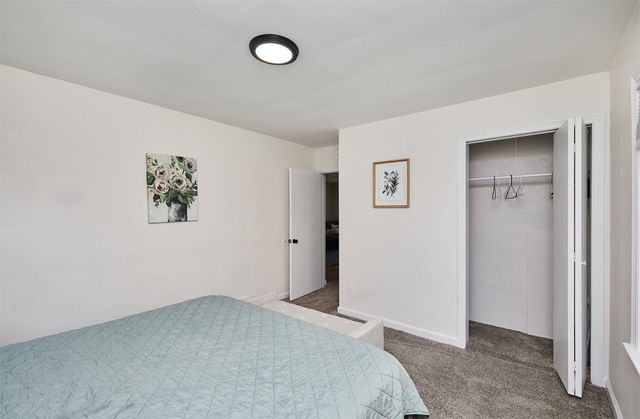 4901 SW 12th Street, Des Moines, IA 50315
