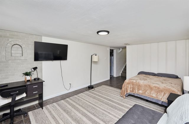 4901 SW 12th Street, Des Moines, IA 50315