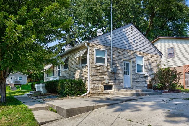 4901 SW 12th Street, Des Moines, IA 50315