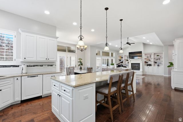 1261 W ALTA CREEK CIR, South Jordan, UT 84095