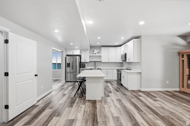 1261 W ALTA CREEK CIR, South Jordan, UT 84095