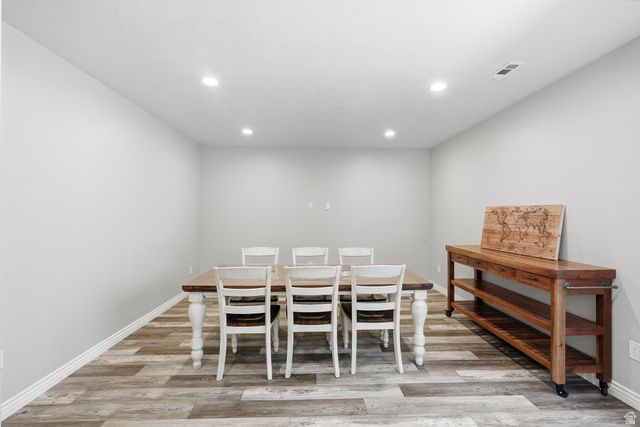 1261 W ALTA CREEK CIR, South Jordan, UT 84095