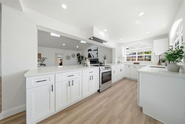 327 N DUNCAN AVENUE, Clearwater, FL 33755