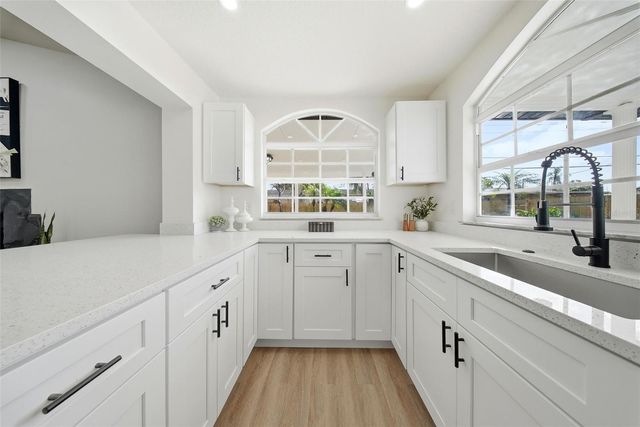 327 N DUNCAN AVENUE, Clearwater, FL 33755