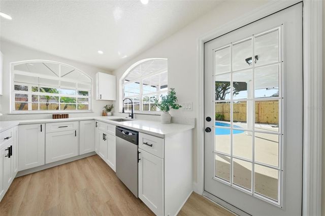 327 N DUNCAN AVENUE, Clearwater, FL 33755