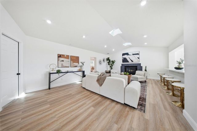 327 N DUNCAN AVENUE, Clearwater, FL 33755