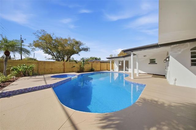 327 N DUNCAN AVENUE, Clearwater, FL 33755