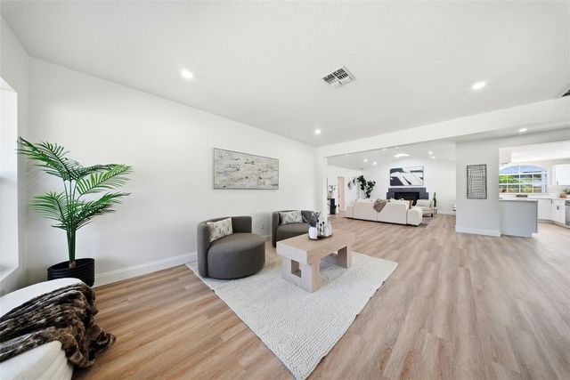 327 N DUNCAN AVENUE, Clearwater, FL 33755