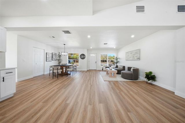 327 N DUNCAN AVENUE, Clearwater, FL 33755