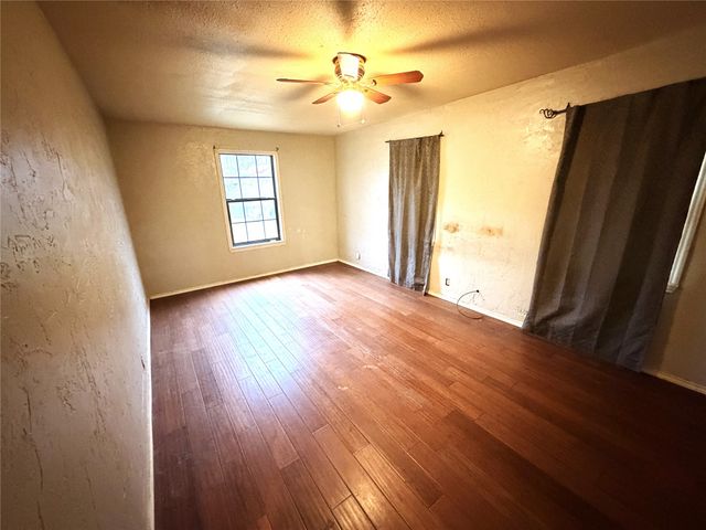 503 E Sadosa Street, Eastland, TX 76448