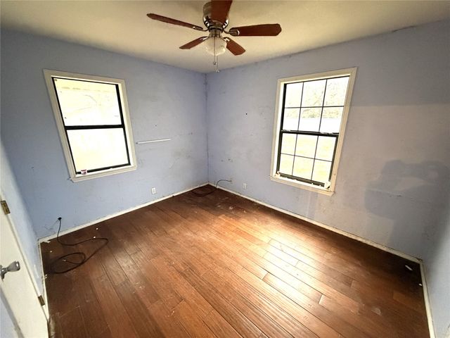 503 E Sadosa Street, Eastland, TX 76448