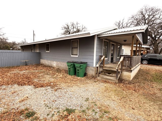 503 E Sadosa Street, Eastland, TX 76448
