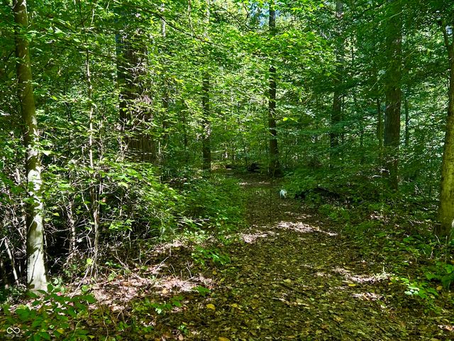 2495 Lenvoil Road, Martinsville, IN 46151