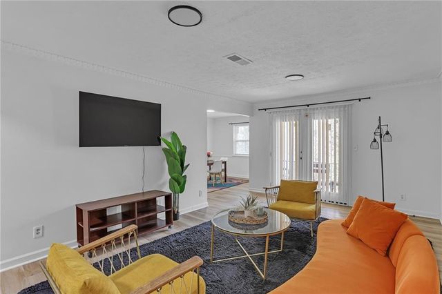 2394 Lawrenceville Hwy, Decatur, GA 30033