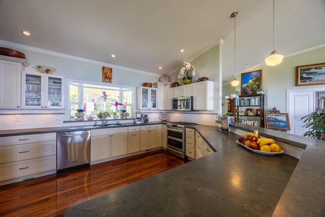 980 Polipoli Rd, Kula, HI 96790