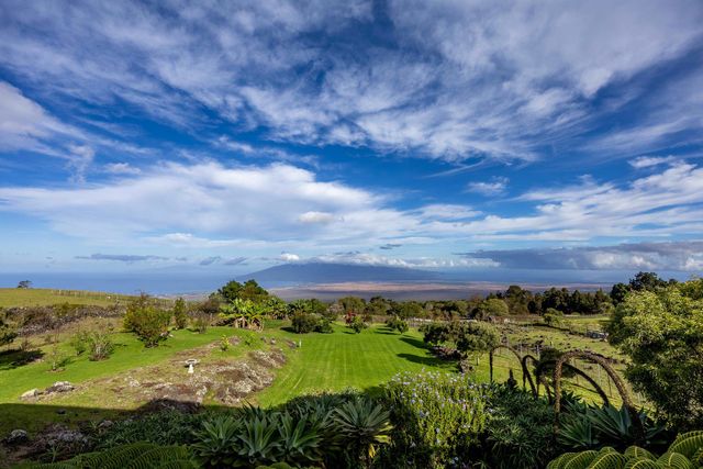 980 Polipoli Rd, Kula, HI 96790