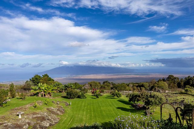 980 Polipoli Rd, Kula, HI 96790