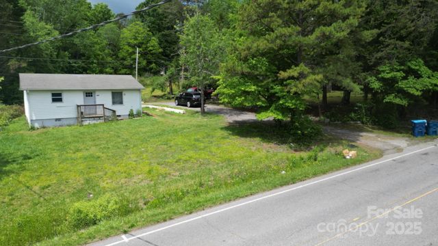 6653 Mountain Grove Road, Hickory, NC 28658