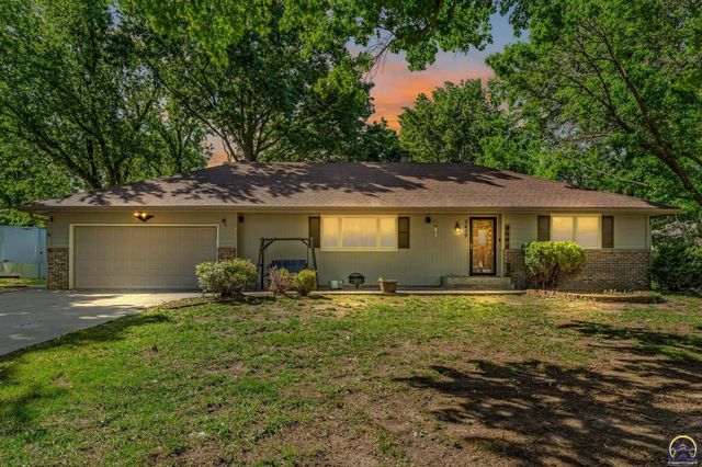 3419 SE Arbor CT, Topeka, KS 66605