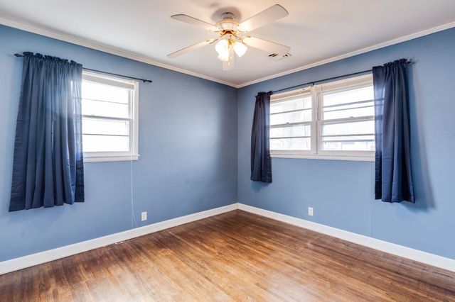 922 N Country Acres, Wichita, KS 67212