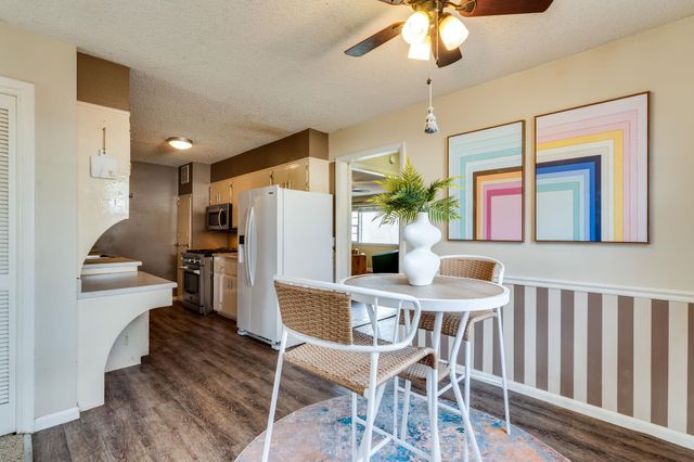 922 N Country Acres, Wichita, KS 67212