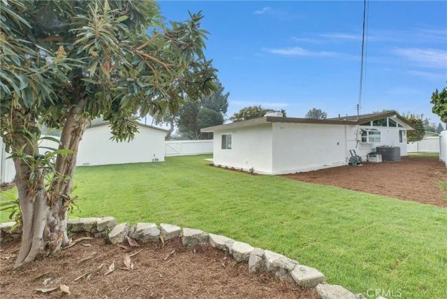 2601 Santa Ysabel, Fullerton, CA 92831
