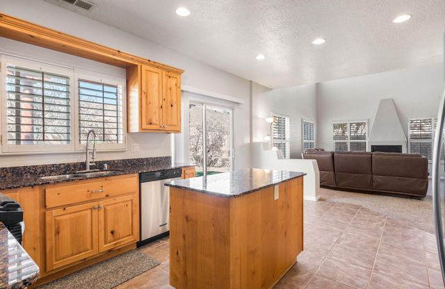 9925 Cameron Street NW, Albuquerque, NM 87114