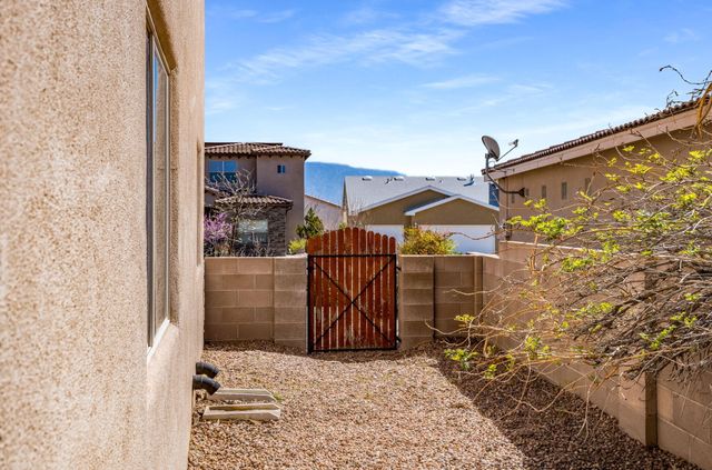 9925 Cameron Street NW, Albuquerque, NM 87114