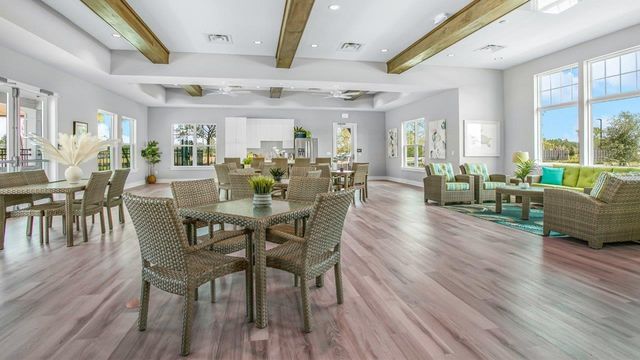 3 OAKLEAF COURT, Palm Coast, FL 32137