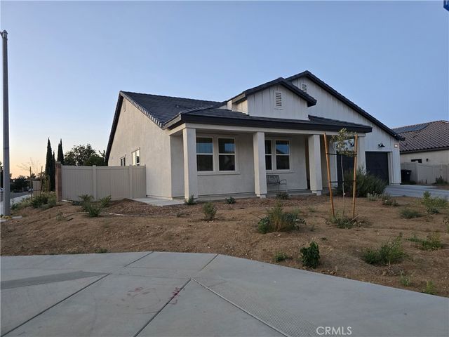 1887 Vincent Dr, Palmdale, CA 93551