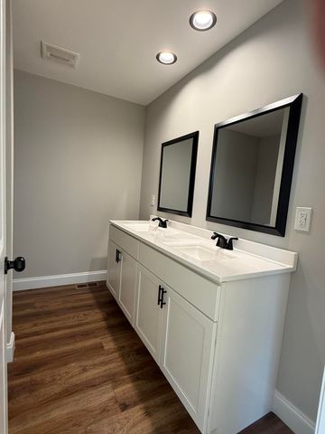 51 Bulls Branch Road, East Bernstadt, KY 40729