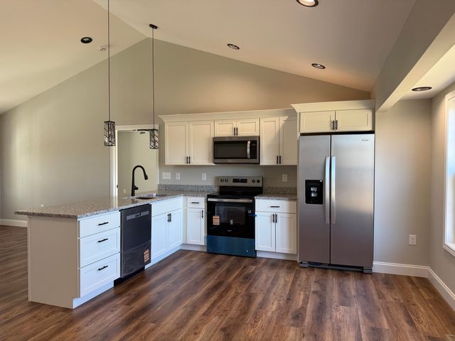 51 Bulls Branch Road, East Bernstadt, KY 40729