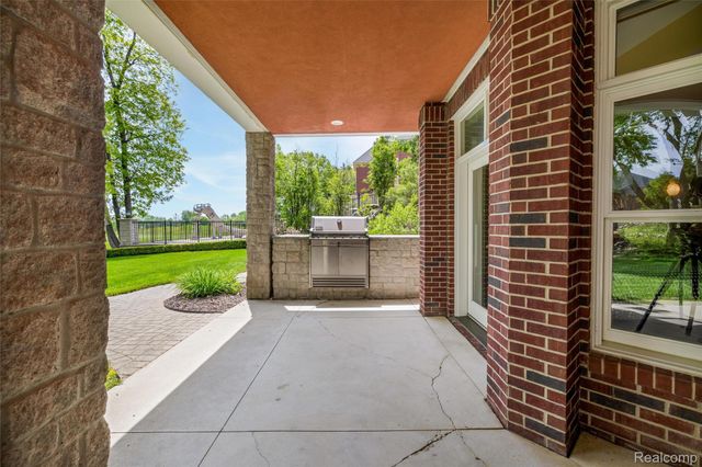 7432 Foxburg Court, Independence Charter Township, MI 48348