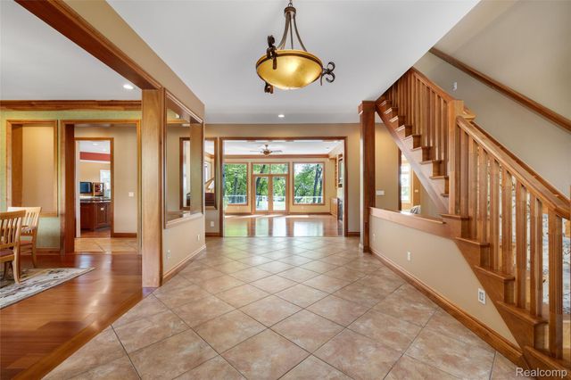7432 Foxburg Court, Independence Charter Township, MI 48348