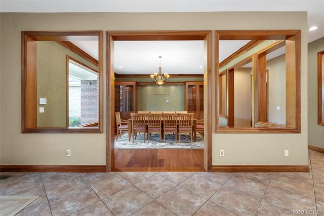 7432 Foxburg Court, Independence Charter Township, MI 48348