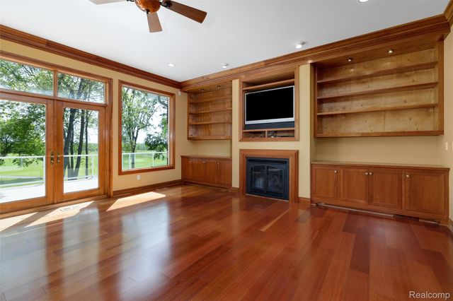 7432 Foxburg Court, Independence Charter Township, MI 48348