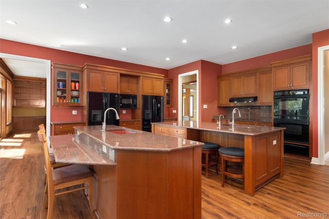 7432 Foxburg Court, Independence Charter Township, MI 48348