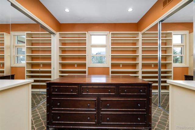 7432 Foxburg Court, Independence Charter Township, MI 48348