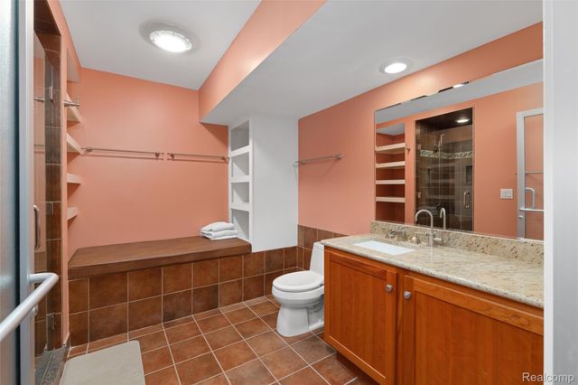 7432 Foxburg Court, Independence Charter Township, MI 48348