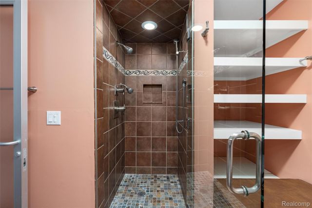 7432 Foxburg Court, Independence Charter Township, MI 48348