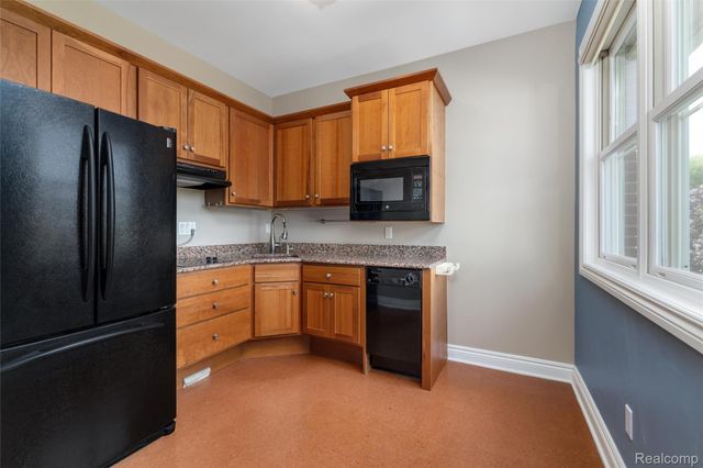7432 Foxburg Court, Independence Charter Township, MI 48348