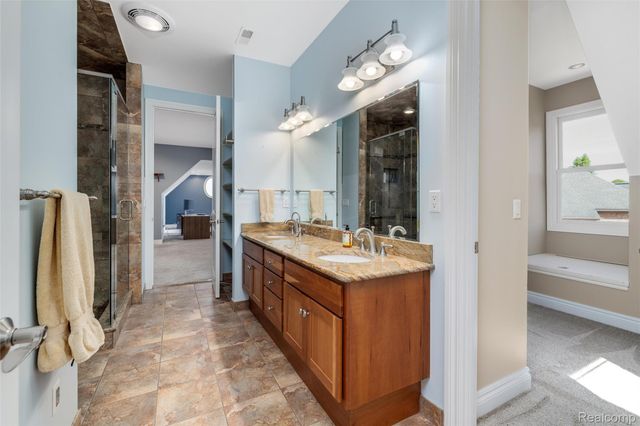 7432 Foxburg Court, Independence Charter Township, MI 48348
