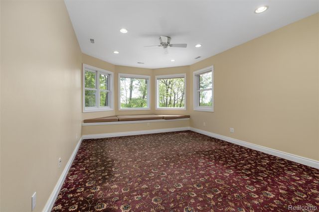 7432 Foxburg Court, Independence Charter Township, MI 48348