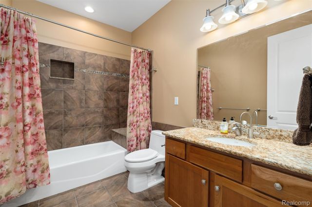 7432 Foxburg Court, Independence Charter Township, MI 48348