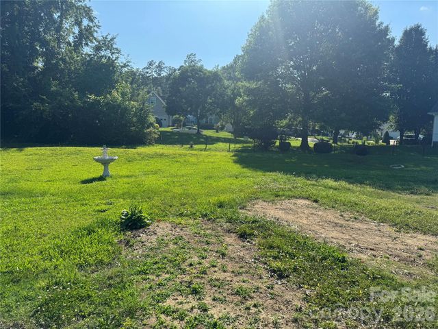 8432 Idlewild Road, Charlotte, NC 28227