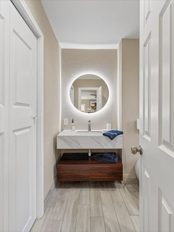 3863 Clayton Road E, Fort Worth, TX 76116