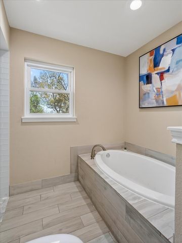 3863 Clayton Road E, Fort Worth, TX 76116