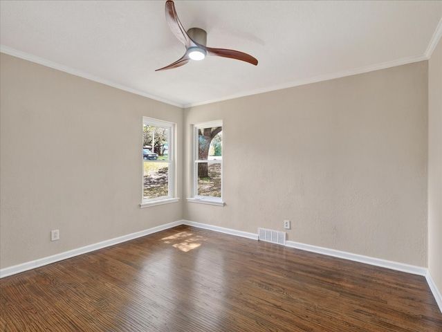 3863 Clayton Road E, Fort Worth, TX 76116