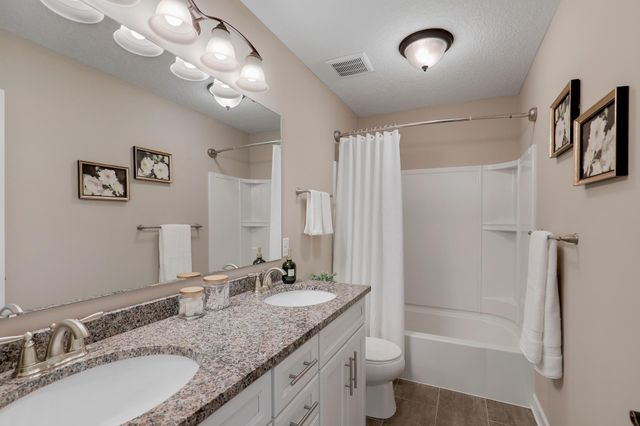 6991 Archer Court, Inver Grove Heights, MN 55077