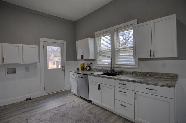 357 Cooper Street, Jackson, MI 49201